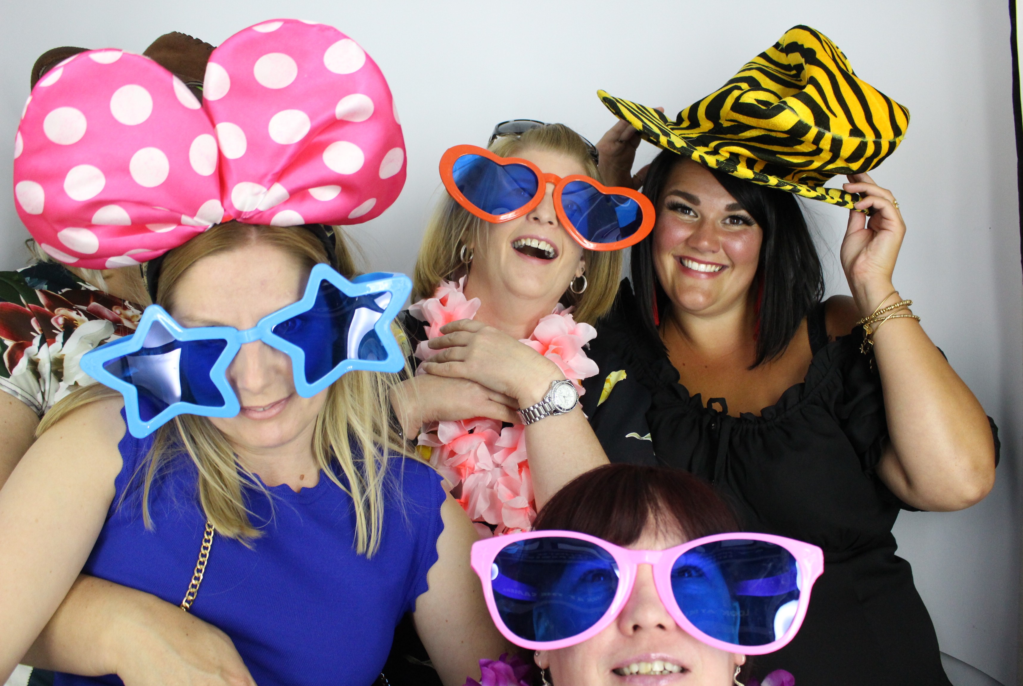 60th Birthday Diana  | View more photos from the event at gallery.myphotoboothexperience.co.uk/u/MyPhotoBoothExperienceLtd/60th-Birthday-Diana